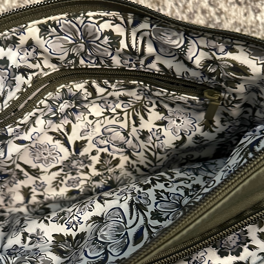 Vera Bradley Olive Green Crossbody Bag - Picture 3 of 4